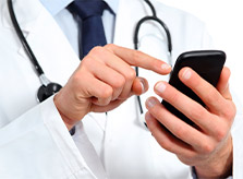 vrach-s-telefonom vrach-s-telefonom
